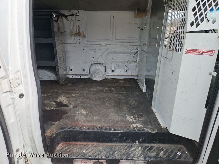 image for item EI8823 2010 Ford E250 van