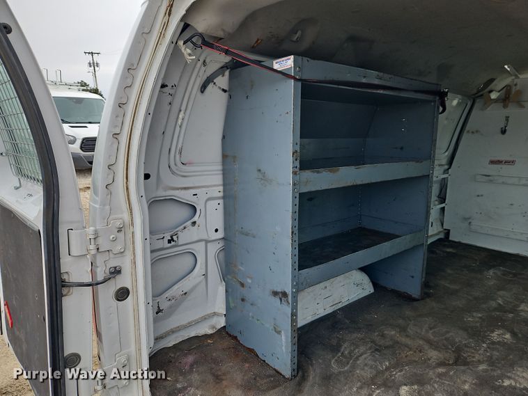 image for item EI8823 2010 Ford E250 van