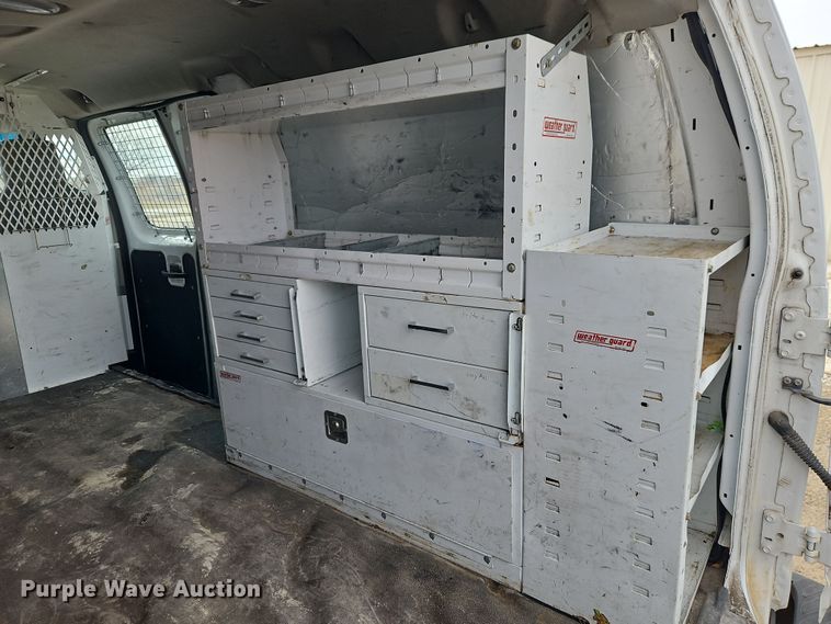 image for item EI8823 2010 Ford E250 van