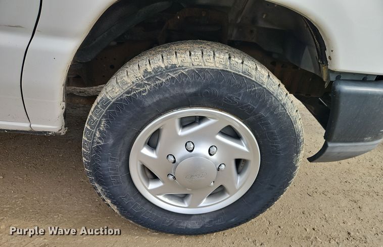 image for item EI8823 2010 Ford E250 van