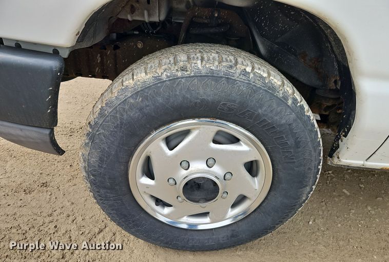 image for item EI8823 2010 Ford E250 van