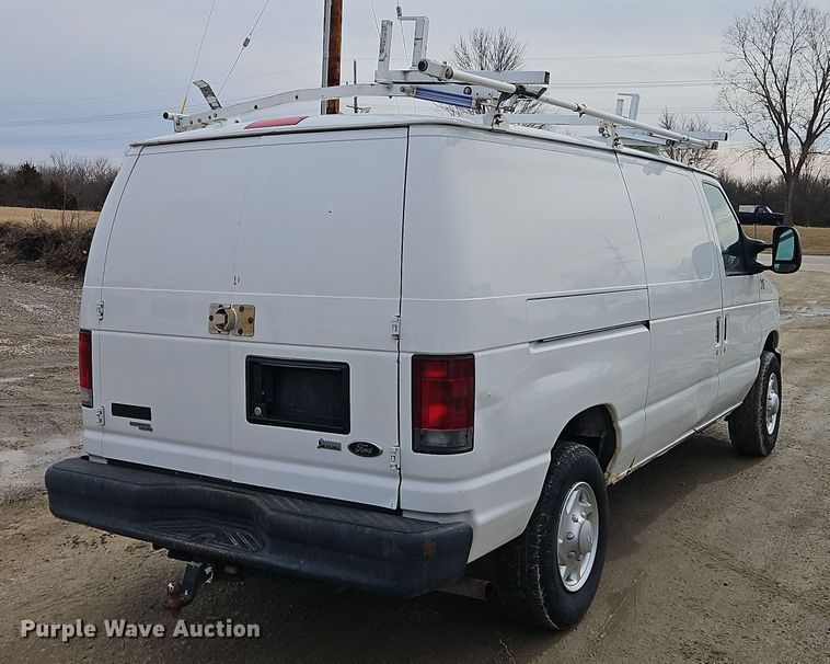 image for item EI8824 2011 Ford E250 van