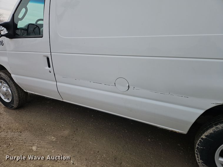 image for item EI8824 2011 Ford E250 van