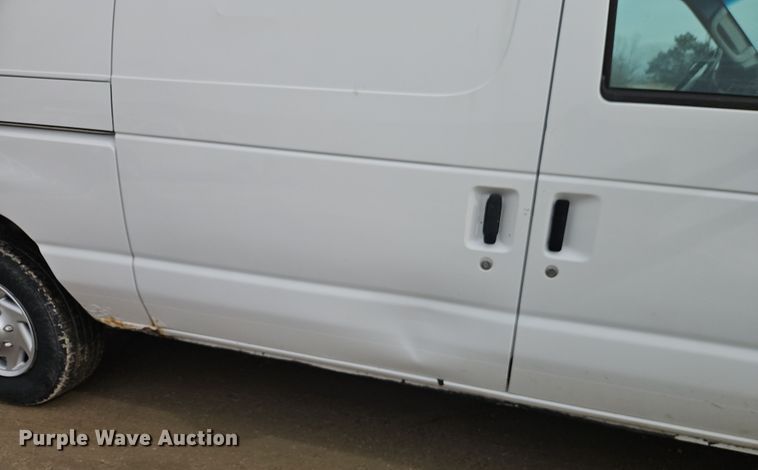image for item EI8824 2011 Ford E250 van