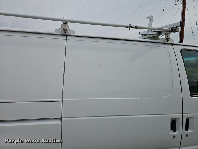 image for item EI8824 2011 Ford E250 van