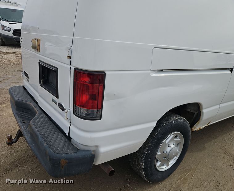 image for item EI8824 2011 Ford E250 van