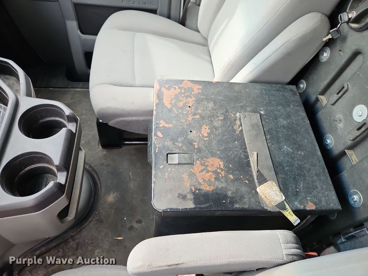 image for item EI8824 2011 Ford E250 van