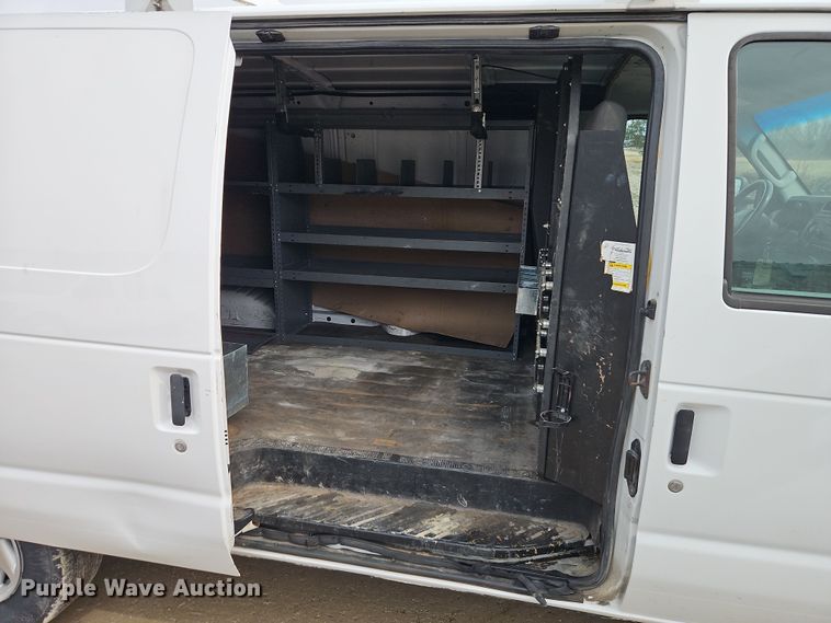image for item EI8824 2011 Ford E250 van