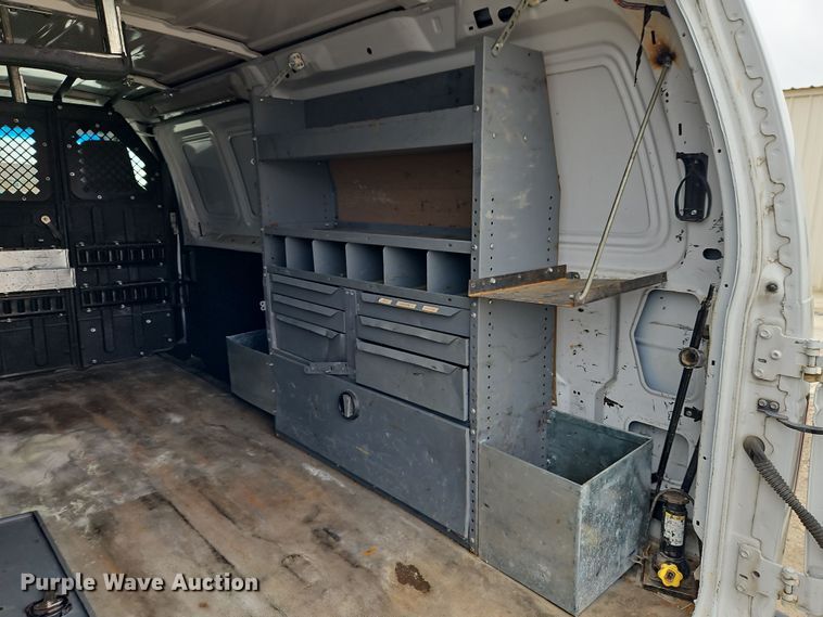 image for item EI8824 2011 Ford E250 van