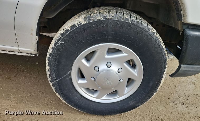 image for item EI8824 2011 Ford E250 van