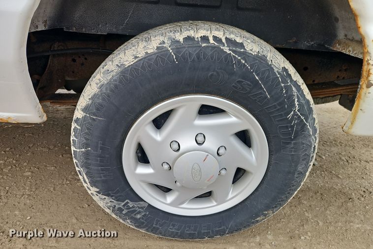 image for item EI8824 2011 Ford E250 van