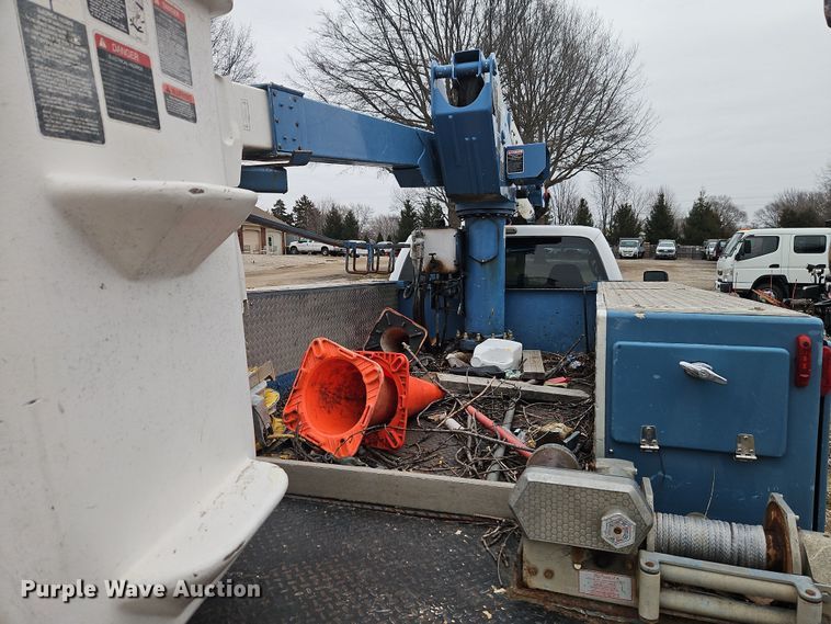 image for item EI8826 2009 Ford F550 Super Duty XLT bucket truck
