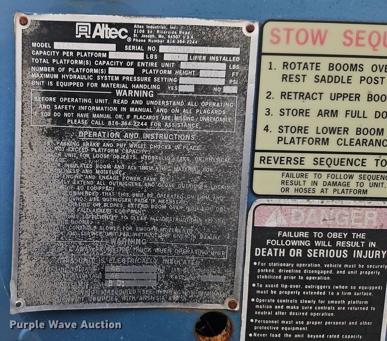 image for item EI8826 2009 Ford F550 Super Duty XLT bucket truck