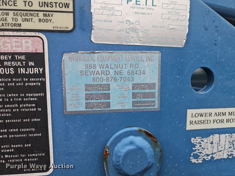 image for item EI8826 2009 Ford F550 Super Duty XLT bucket truck