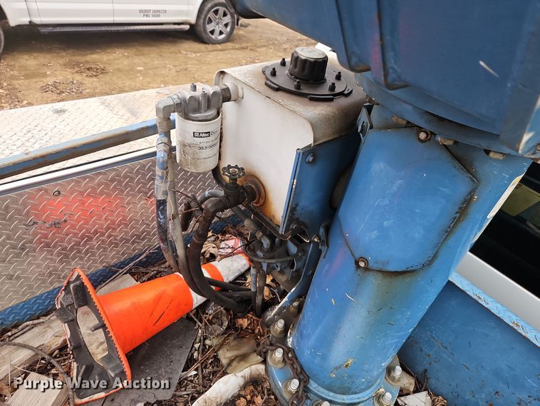 image for item EI8826 2009 Ford F550 Super Duty XLT bucket truck