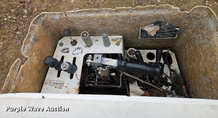 image for item EI8826 2009 Ford F550 Super Duty XLT bucket truck