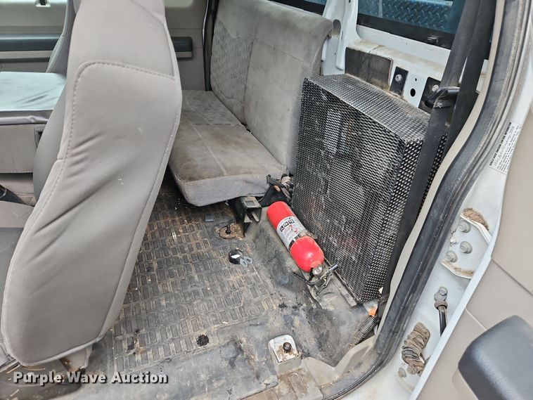 image for item EI8826 2009 Ford F550 Super Duty XLT bucket truck