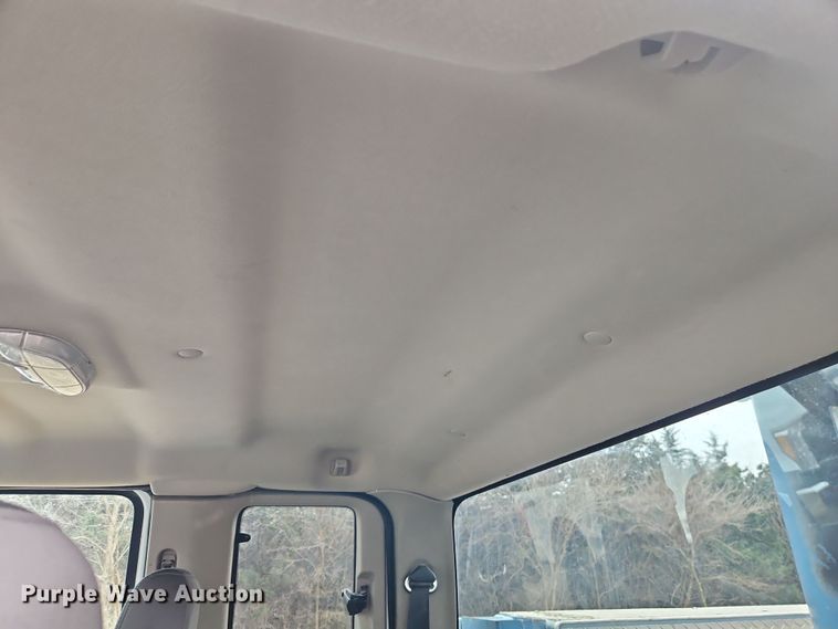 image for item EI8826 2009 Ford F550 Super Duty XLT bucket truck