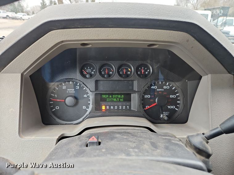 image for item EI8826 2009 Ford F550 Super Duty XLT bucket truck