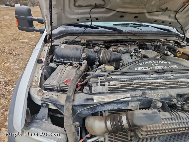 image for item EI8826 2009 Ford F550 Super Duty XLT bucket truck