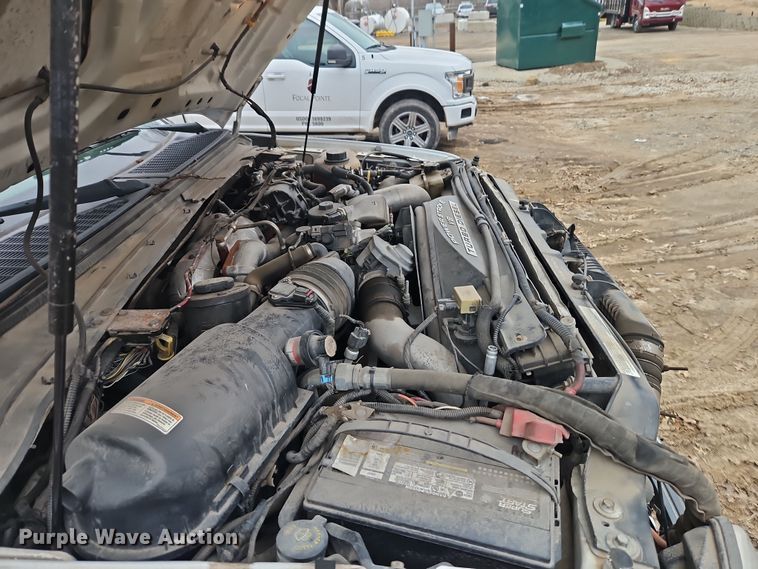 image for item EI8826 2009 Ford F550 Super Duty XLT bucket truck