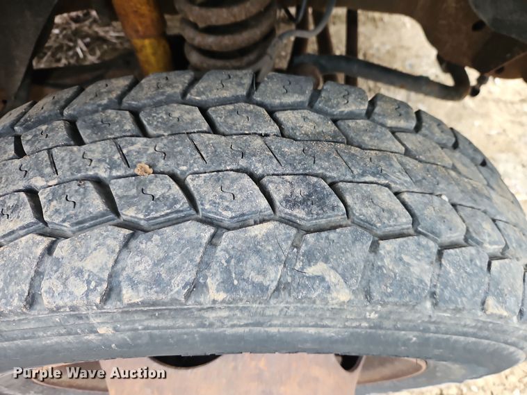 image for item EI8826 2009 Ford F550 Super Duty XLT bucket truck