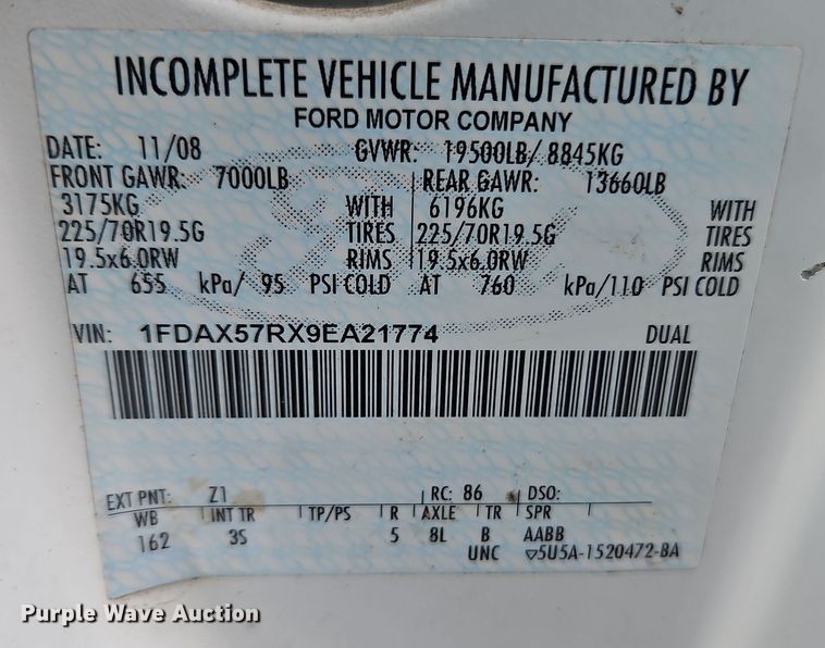 image for item EI8826 2009 Ford F550 Super Duty XLT bucket truck