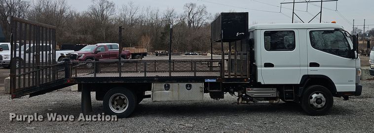 image for item EI8827 2017 Mitsubishi Fuso Canter Crew Cab flatbed truck