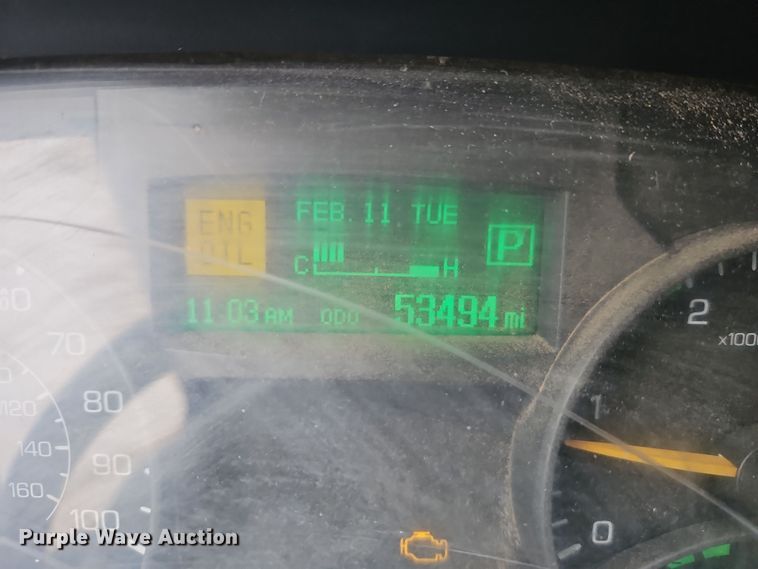 image for item EI8827 2017 Mitsubishi Fuso Canter Crew Cab flatbed truck