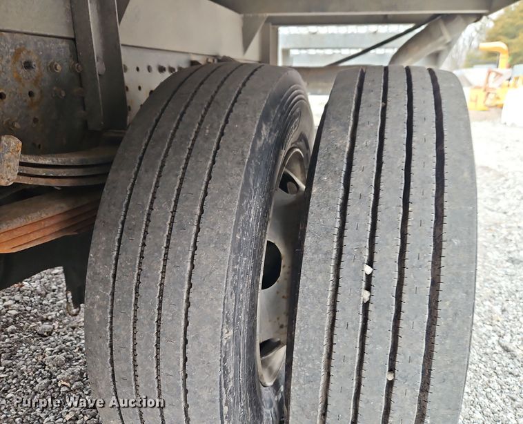 image for item EI8828 2017 Mitsubishi Fuso Canter FE160 Crew Cab flatbed truck