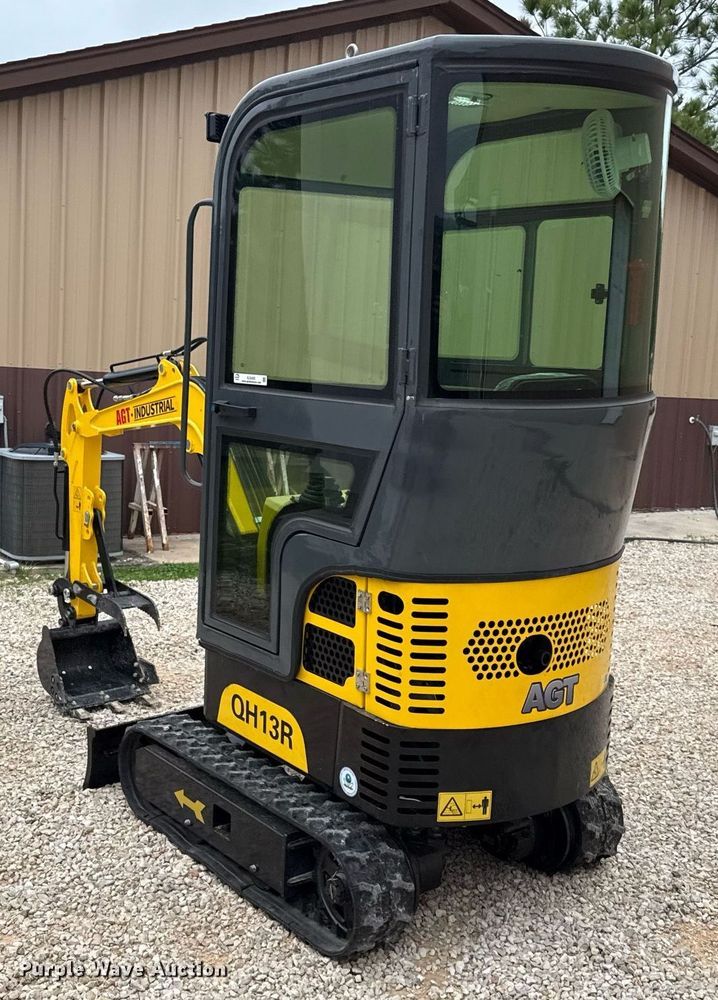 image for item EJ3432 2024 AGT QH13R mini excavator
