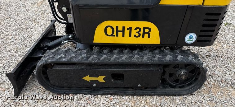 image for item EJ3432 2024 AGT QH13R mini excavator