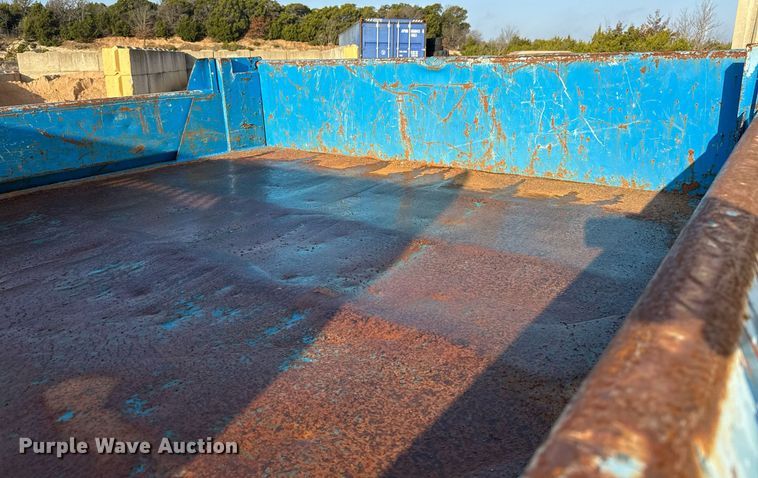 image for item EJ3475 2012 Chevrolet Silverado 3500HD dump bed pickup truck