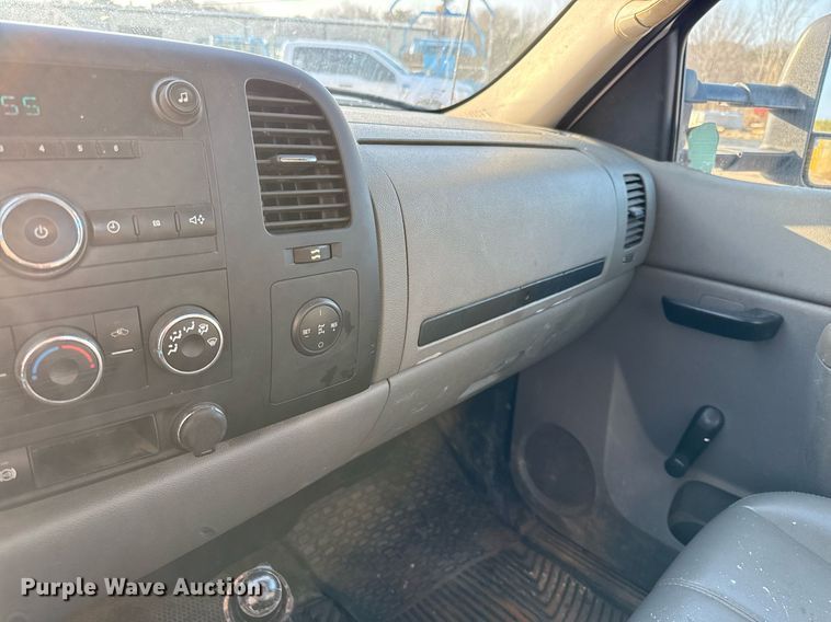 image for item EJ3475 2012 Chevrolet Silverado 3500HD dump bed pickup truck