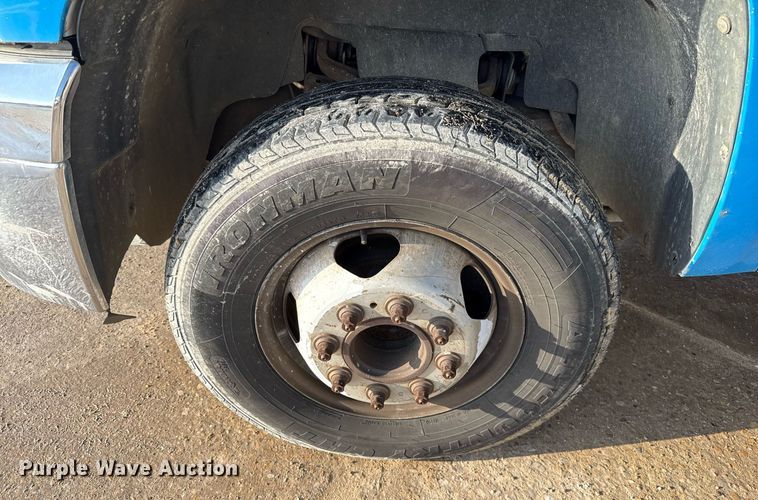 image for item EJ3475 2012 Chevrolet Silverado 3500HD dump bed pickup truck