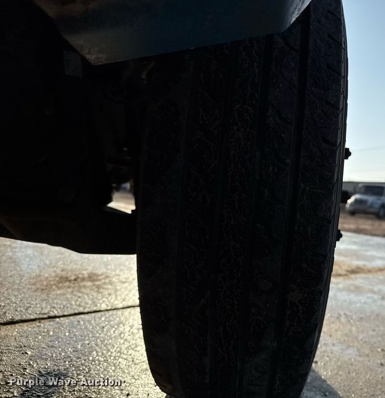 image for item EJ3475 2012 Chevrolet Silverado 3500HD dump bed pickup truck