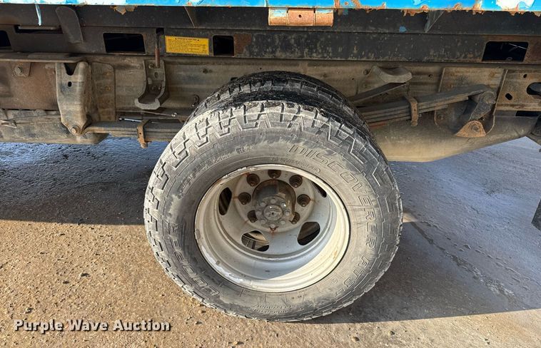 image for item EJ3475 2012 Chevrolet Silverado 3500HD dump bed pickup truck