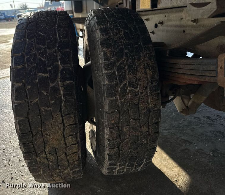 image for item EJ3475 2012 Chevrolet Silverado 3500HD dump bed pickup truck