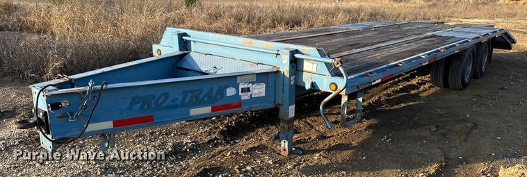 image for item EJ3476 2010 Pro-Trak P-25-20 equipment trailer