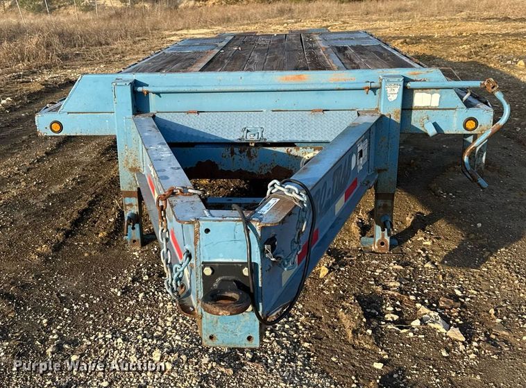 image for item EJ3476 2010 Pro-Trak P-25-20 equipment trailer