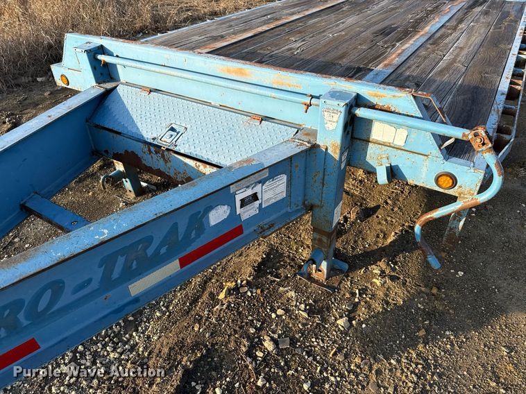 image for item EJ3476 2010 Pro-Trak P-25-20 equipment trailer