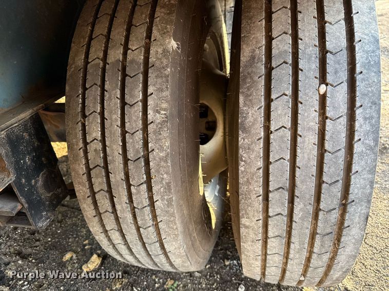 image for item EJ3476 2010 Pro-Trak P-25-20 equipment trailer