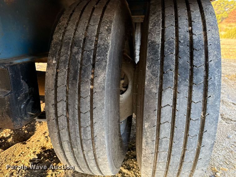 image for item EJ3476 2010 Pro-Trak P-25-20 equipment trailer