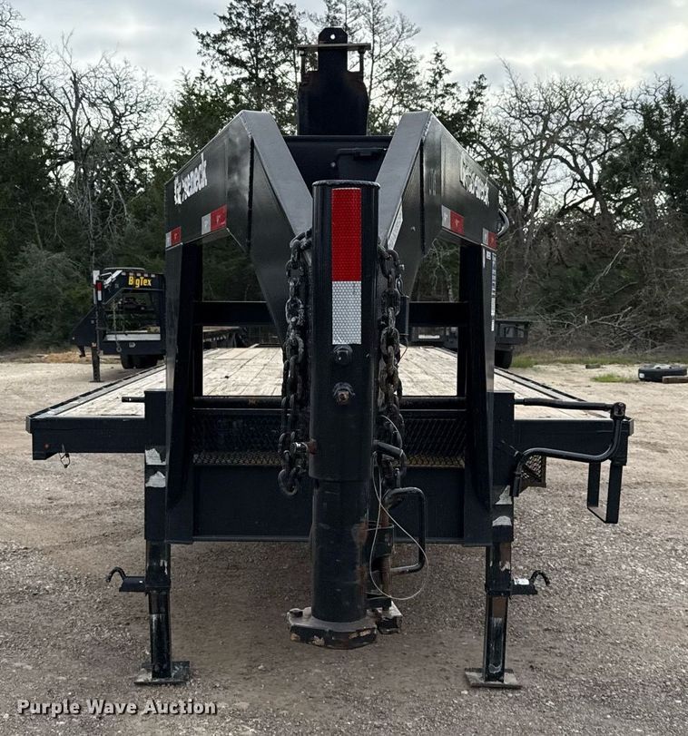 image for item EJ3477 2018 Gooseneck Trailers 18-29x102 equipment trailer