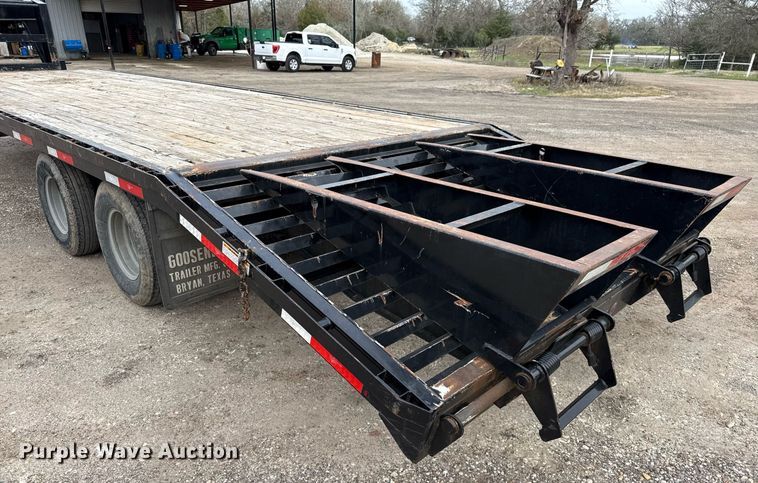 image for item EJ3477 2018 Gooseneck Trailers 18-29x102 equipment trailer