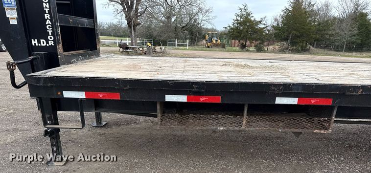 image for item EJ3477 2018 Gooseneck Trailers 18-29x102 equipment trailer