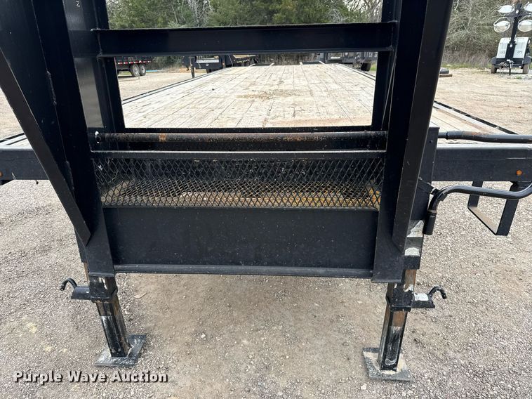 image for item EJ3477 2018 Gooseneck Trailers 18-29x102 equipment trailer