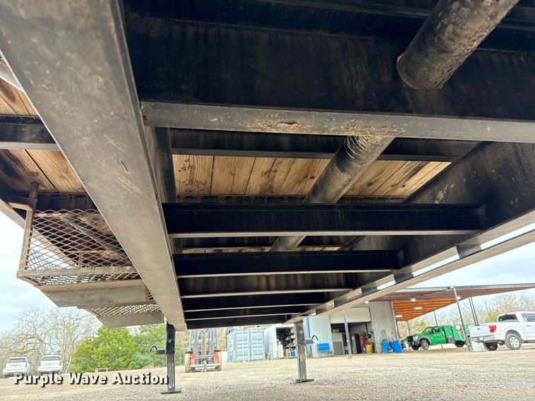 image for item EJ3477 2018 Gooseneck Trailers 18-29x102 equipment trailer