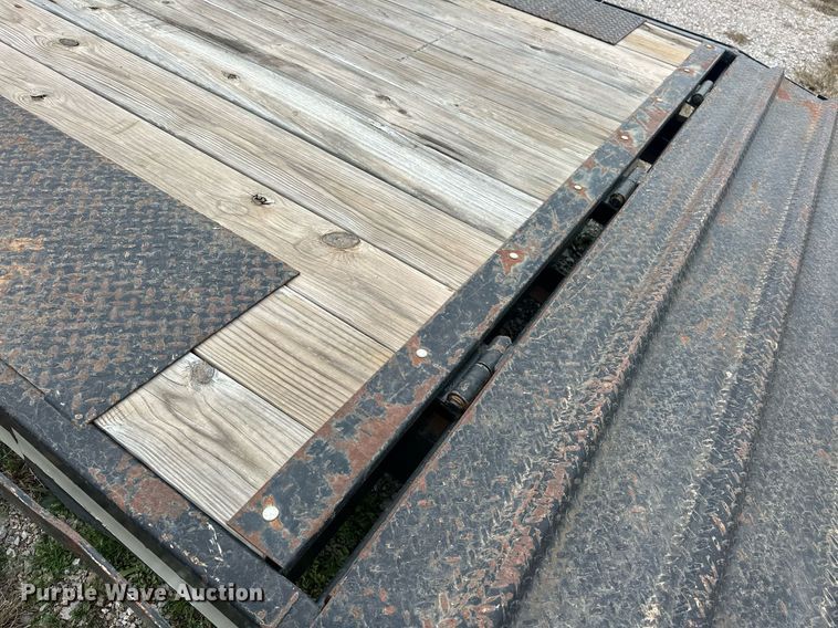 image for item EK0358 2008 Pequea G-10 equipment trailer