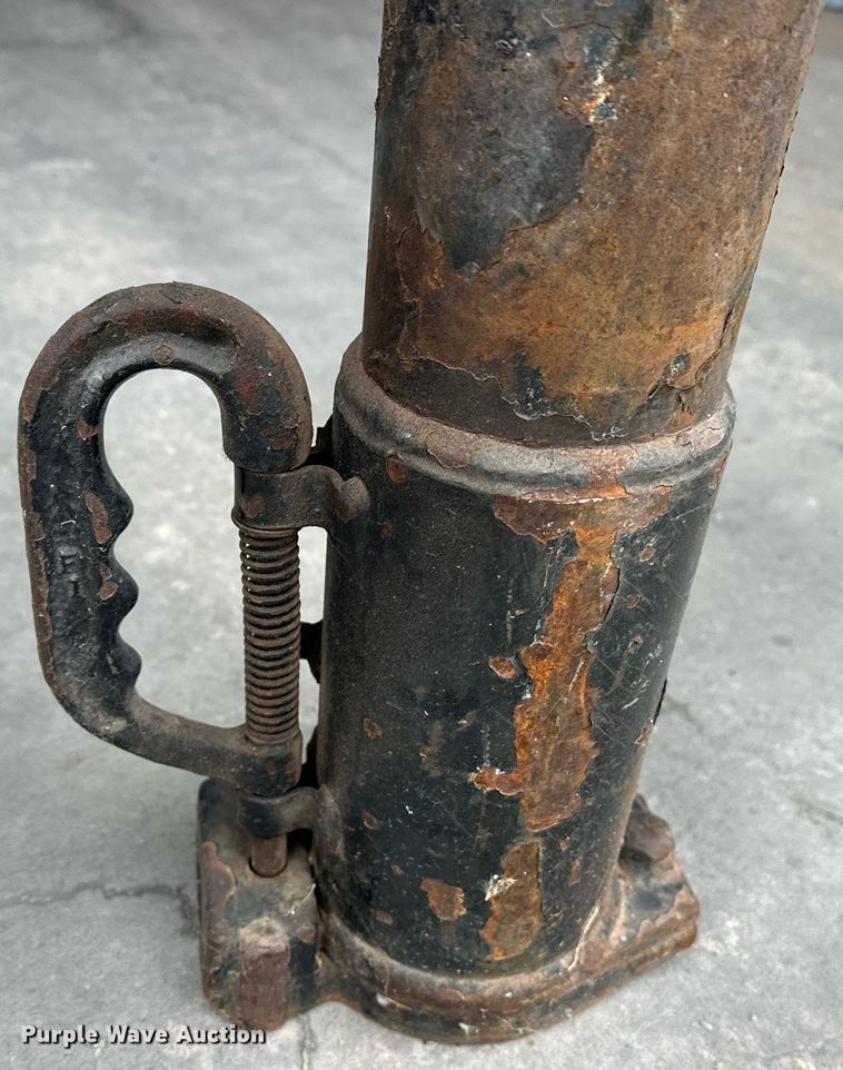 image for item EK0358 2008 Pequea G-10 equipment trailer